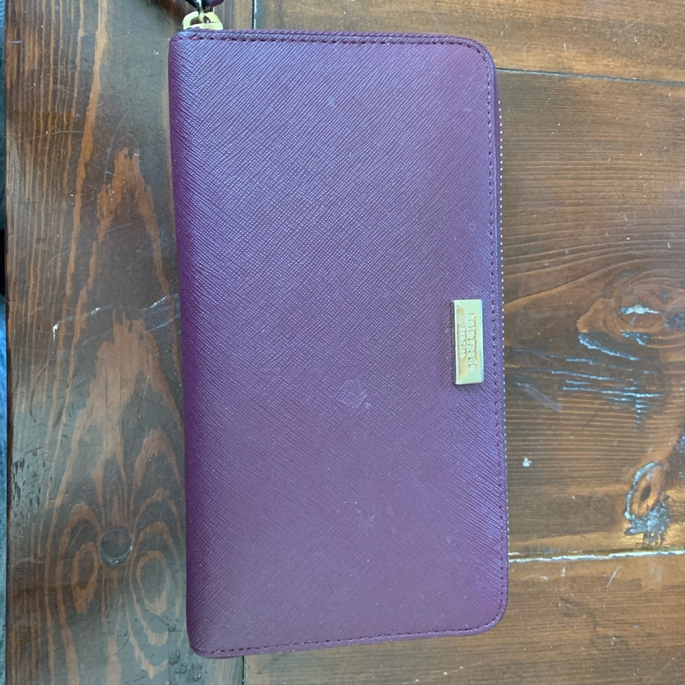 Kate Spade zipper wallet.